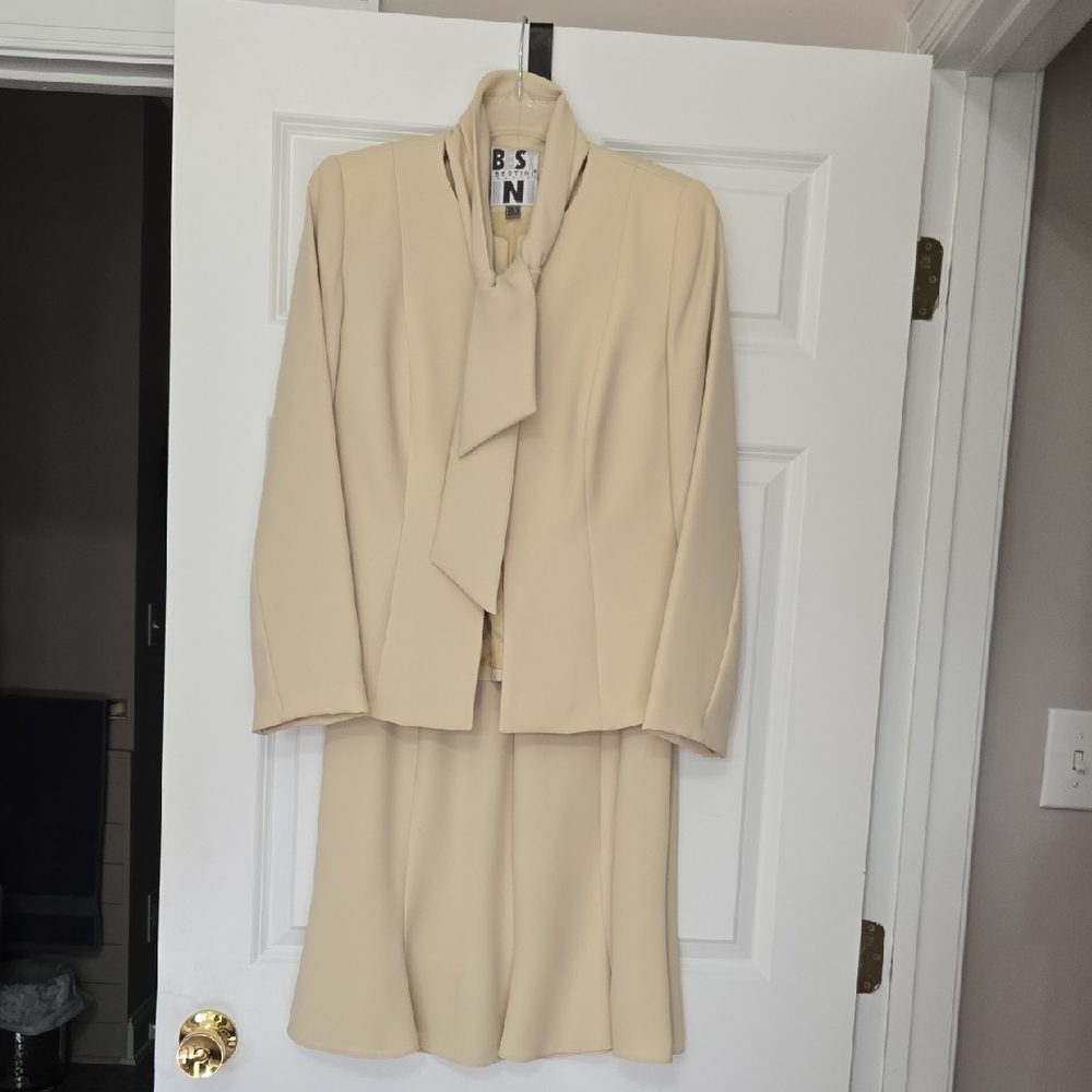 Elegant Cream Skirt Suit